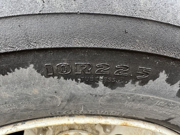 2000-ford-f650-image-18