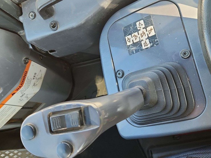 komatsu-wa250-image-18