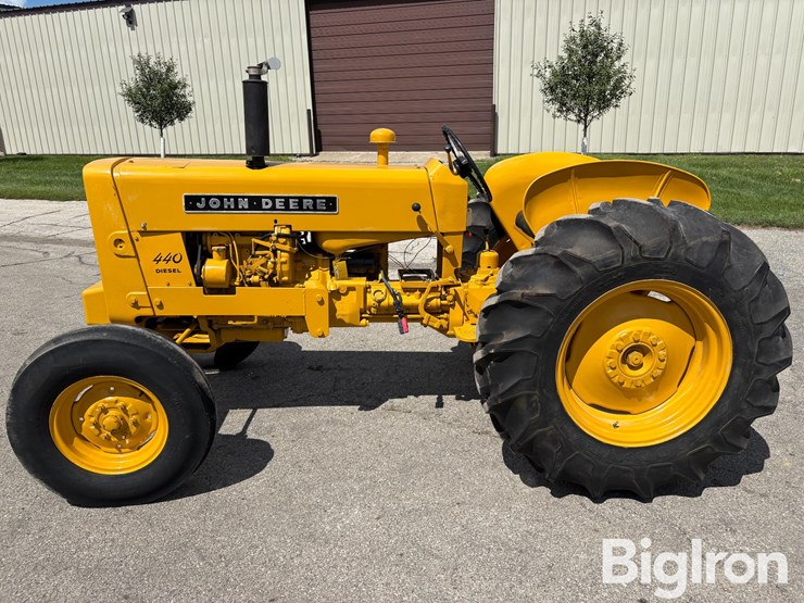 1959-john-deere-440-image-8
