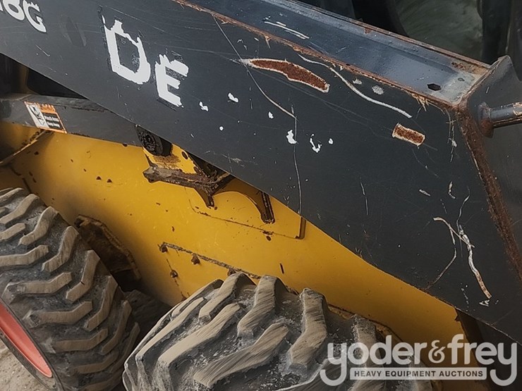 2018-deere-318g-image-20