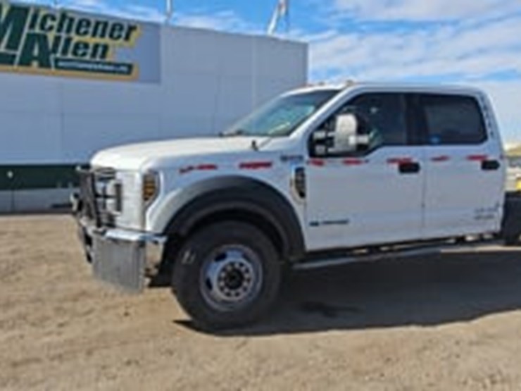 2019-ford-f550-image-17