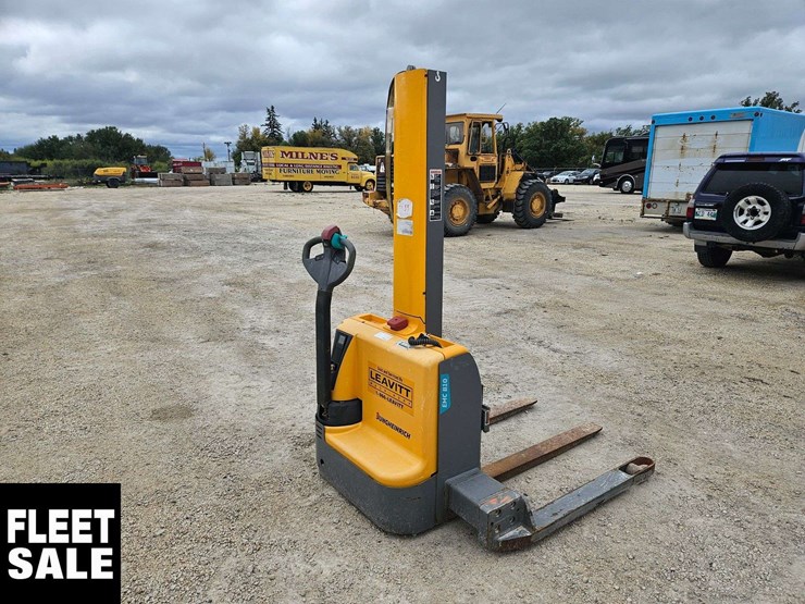 non-operable-2016-jungheinrich-electric-forklift-image-4