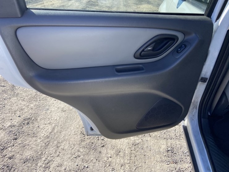 2006-ford-escape-xlt-image-22