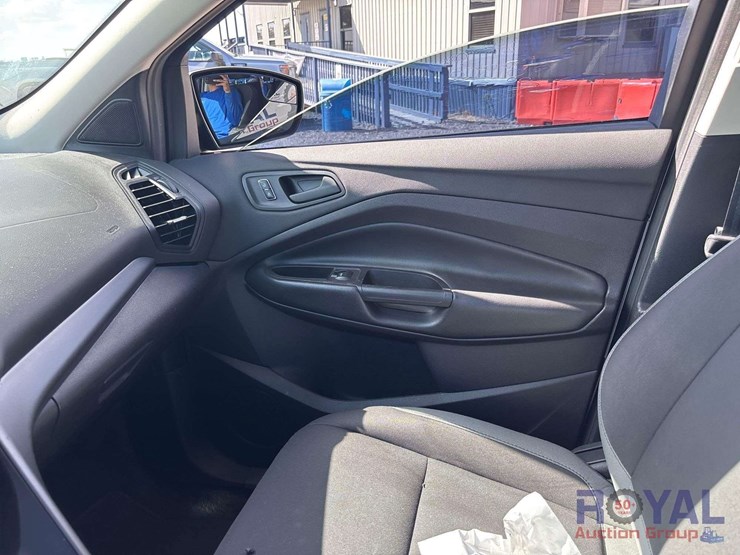 2016-ford-escape-image-17
