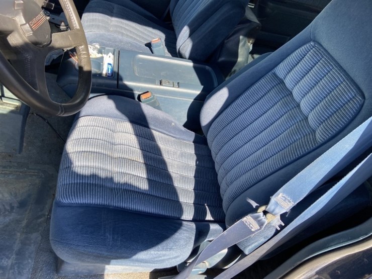 1994-chevrolet-suburban-image-18