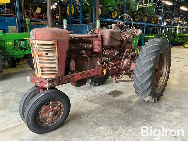 1957-case-ih-450-image-1
