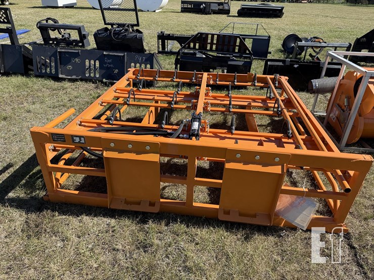 6-square-bale-grapple-carrirer-image-7