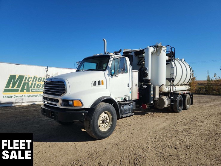 2003-sterling-lt9500-image-1