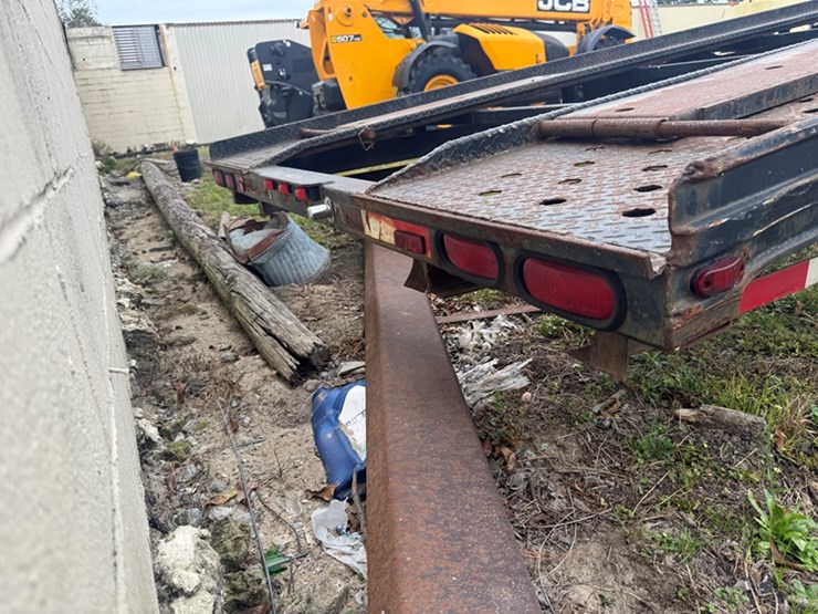 take-3-trailers,-inc.-53'-tri-axle-3-car-hauler-image-5