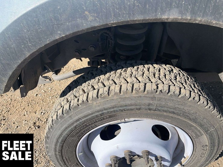 2020-ford-f550-image-7