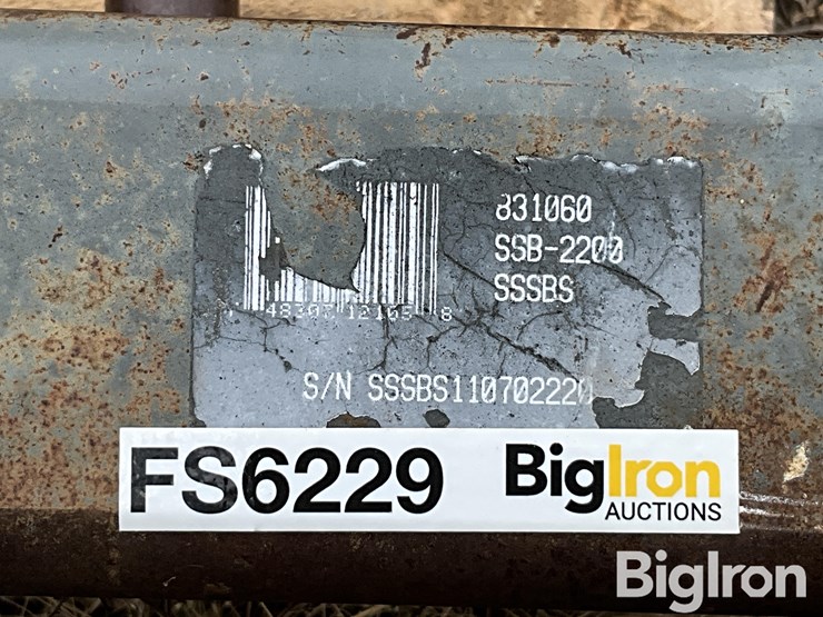 worksaver-skid-steer-bale-spear-attachment-image-15