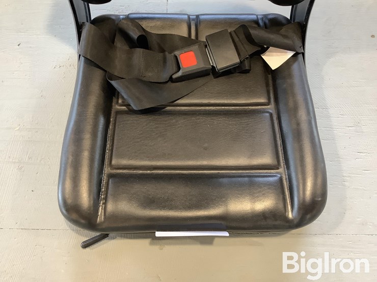 universal-seat-image-10