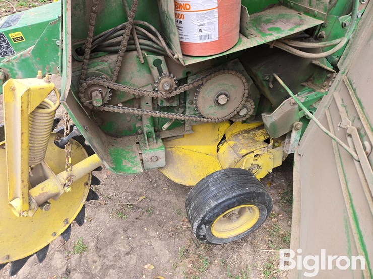 1990-john-deere-535-image-16