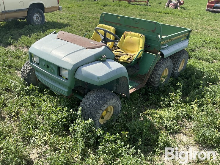 john-deere-gator-image-1