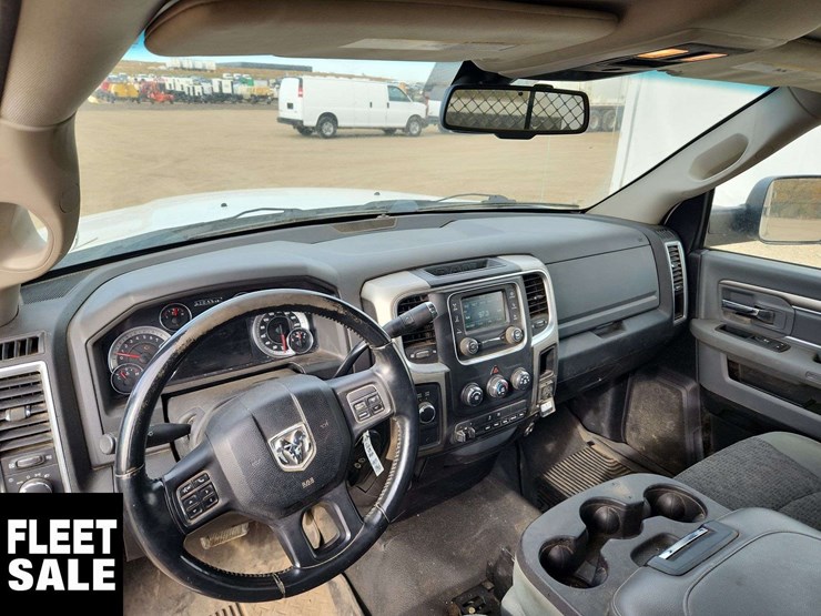 2015-ram-2500-slt-image-19