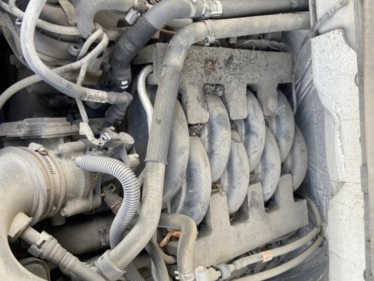 2011-ford-f150-image-40