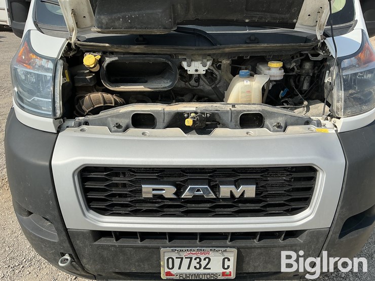 2021-dodge-3500-image-13