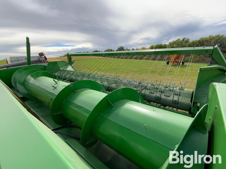 john-deere-212-image-19