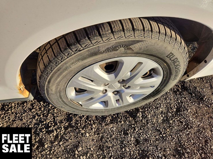 2015-dodge-grand-caravan-image-28