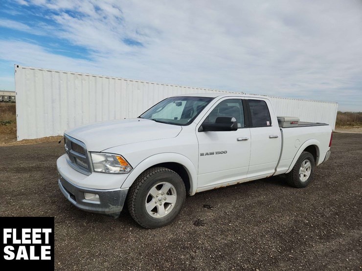 2011-ram-1500-slt-image-1