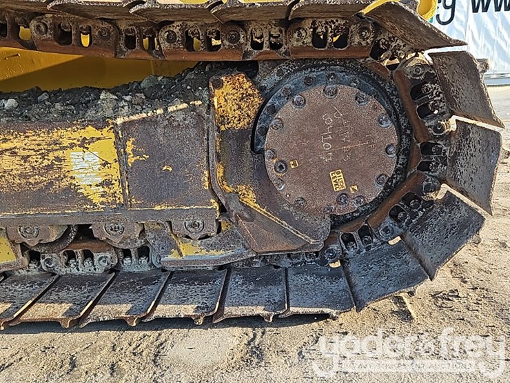 2021-komatsu-d39pxi-24-image-21