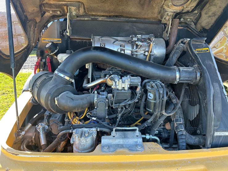 2019-deere-204l-image-12