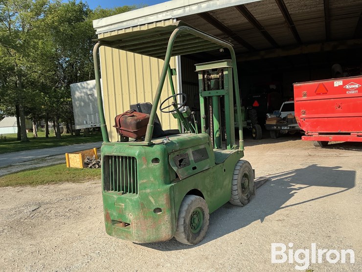 clark-yardlift-y40-forklift-image-5