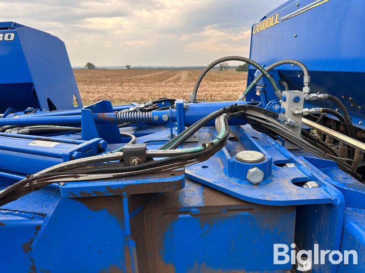 2012-landoll-5530-image-16