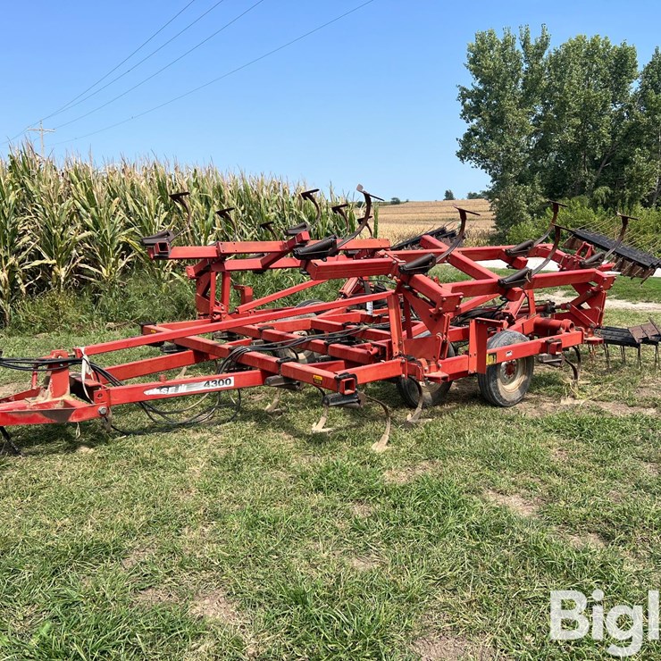 CASE IH 4300