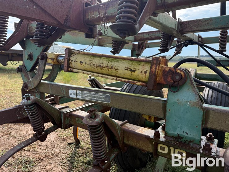 john-deere-1010-image-16