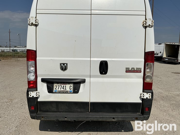 2021-dodge-3500-image-9