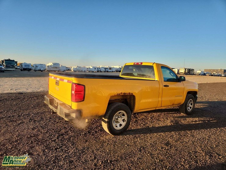 2018-chevrolet-silverado-1500-image-4