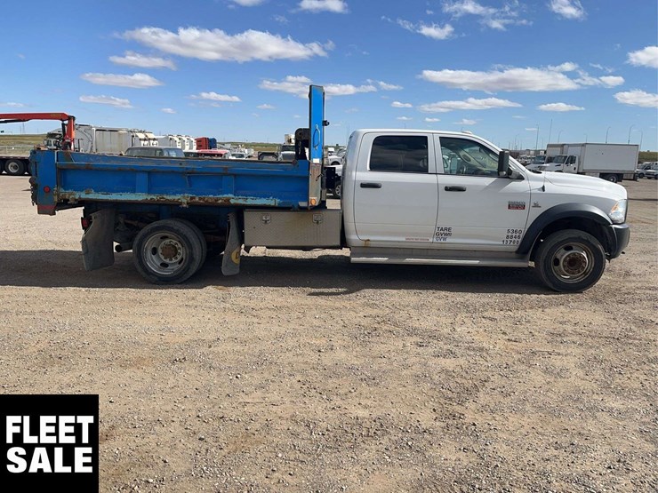 non-operable-2012-ram-5500-4x4-s/a-dump-truck-image-5