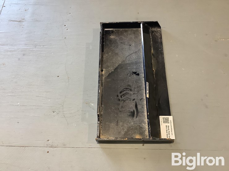 mini-skid-steer-blank-plate-image-8