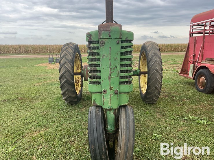 1941-john-deere-model-a-image-2
