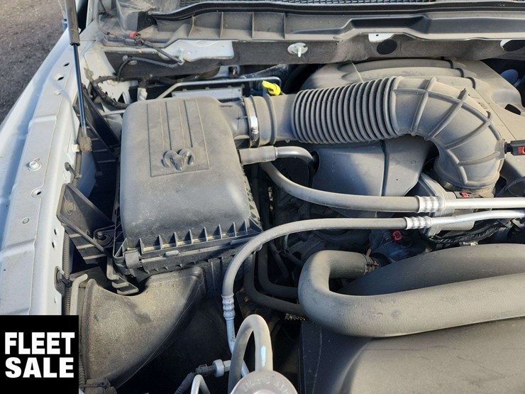 2012-ram-1500-slt-image-25