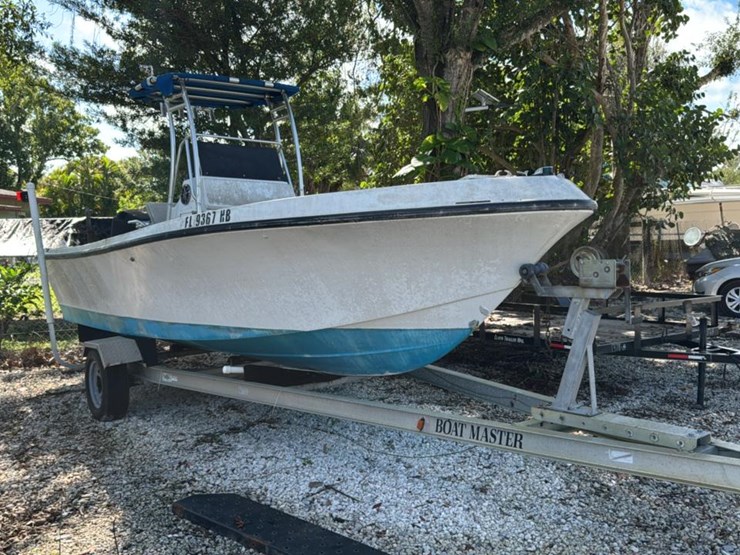 #116-•-1997-mako-fishing-boat-image-3