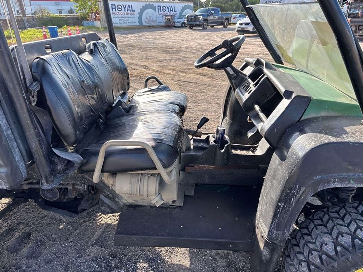 john-deere-gator-image-10