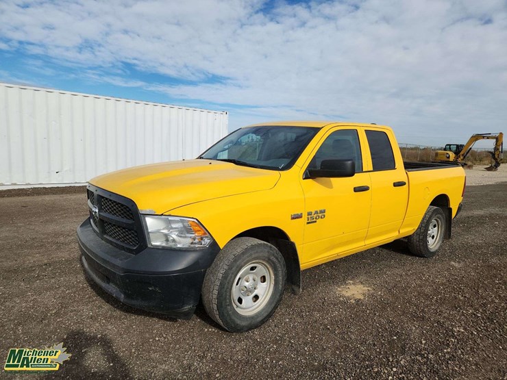 2019-ram-1500-classic-image-1
