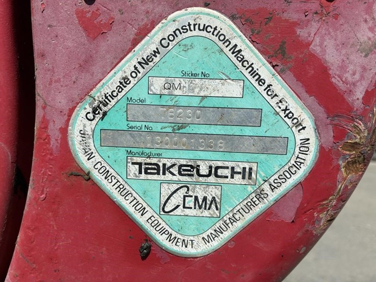 2016-takeuchi-tb230-image-27