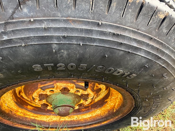 john-deere-11-image-19