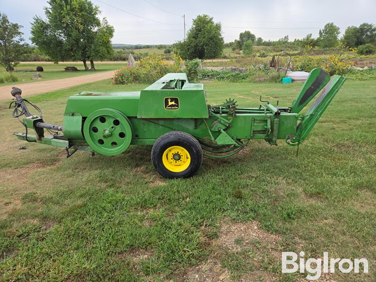 1985-john-deere-347-image-8