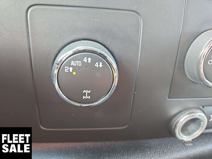 2010-chevrolet-silverado-1500-lt-image-13