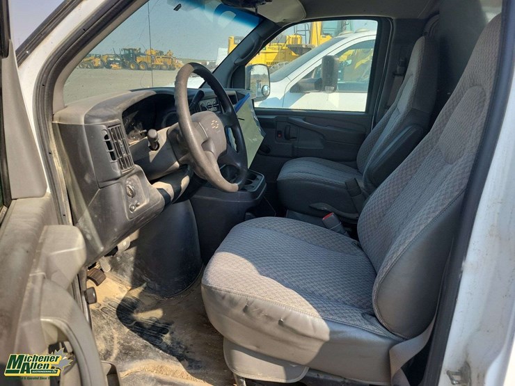 non-operable-2006-chevrolet-express-s/a-cube-van-image-20