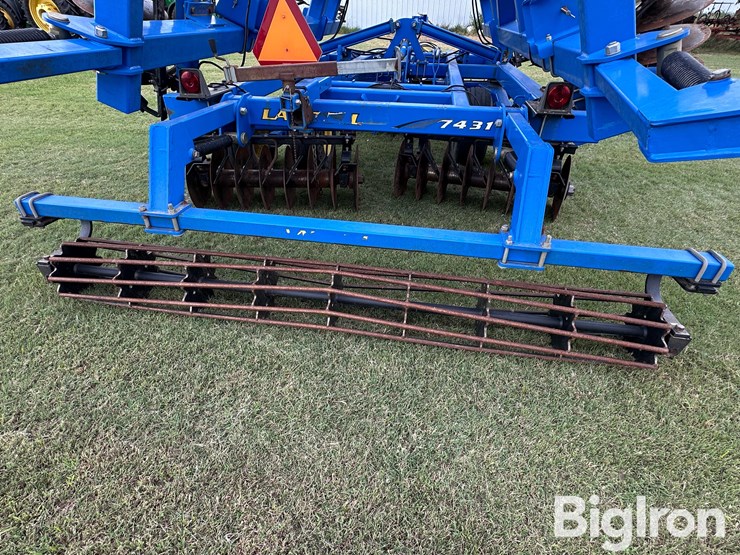 2011-landoll-7431-26-image-19
