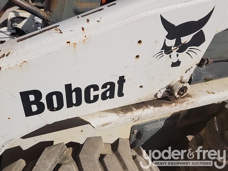 2005-bobcat-s130-image-16