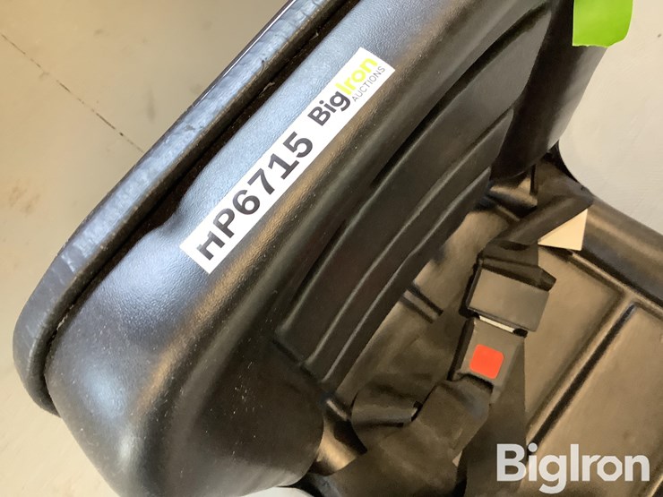 universal-seat-image-14