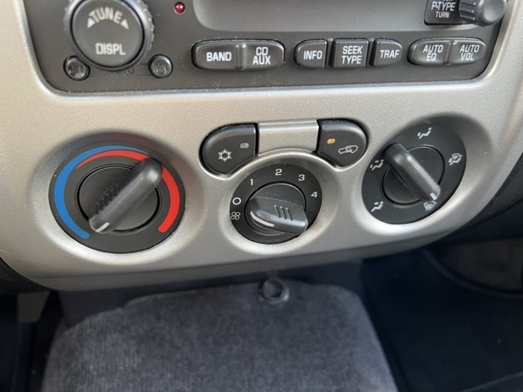 2008-chevrolet-colorado-image-30