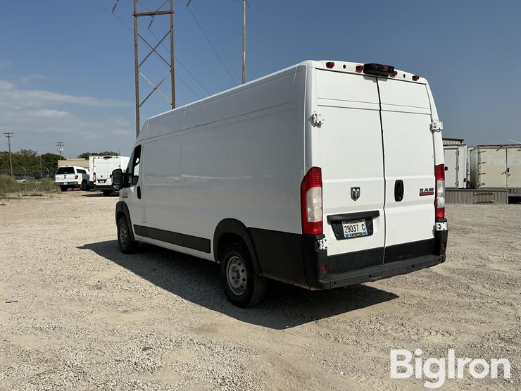 2021-dodge-3500-image-6