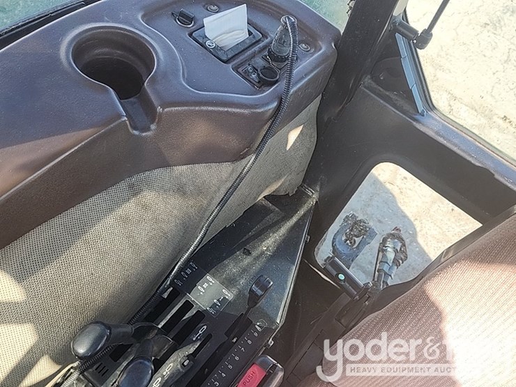 2009-john-deere-5093e-image-30